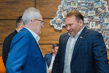 Поддерживаем всех, кому нужна помощь